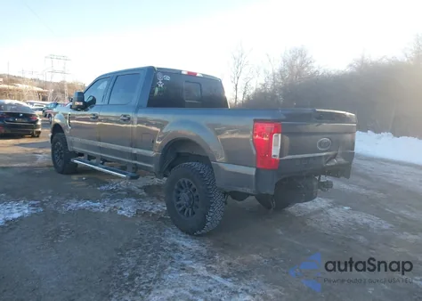 2019 Ford F-250 Lariat z USA, uszkodzony, nr VIN 1FT7W2BT3KEF16827